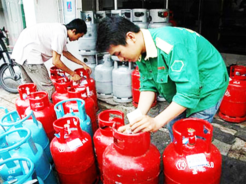 Từ 1/10, giá gas tiếp tục tăng thêm 28.000 đồng/bình