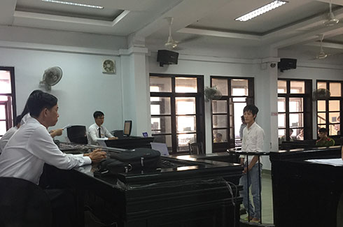 Đột nhập tiệm spa trộm đồ