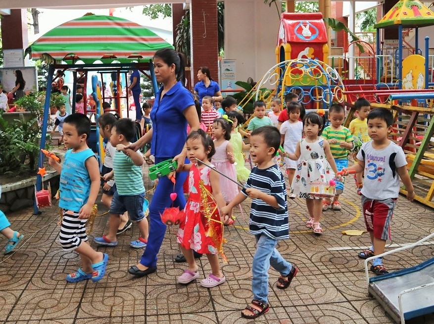 Trường Mầm non Lý Tự Trọng tổ chức Vui hội trăng rằm