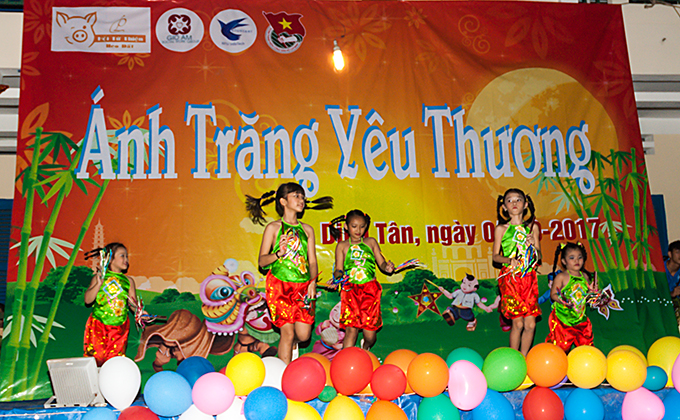 Tổ chức Trung thu cho 500 trẻ em xã Diên Tân