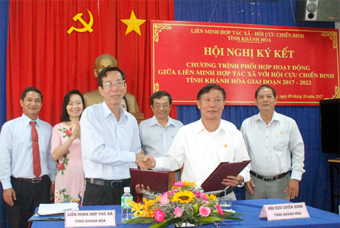 Ký kết chương trình phối hợp hoạt động