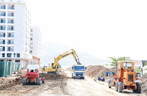 Đẩy nhanh tiến độ các công trình giao thông