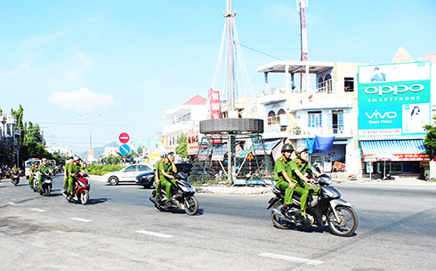 Công an huyện Vạn Ninh ra quân trấn áp tội phạm