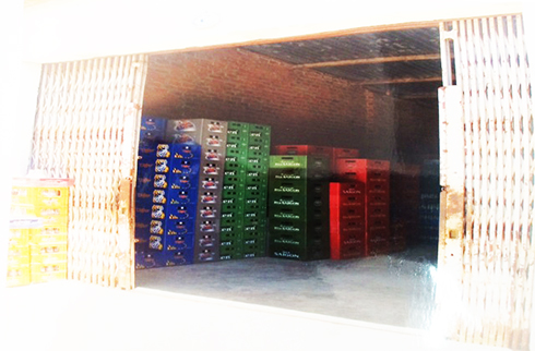 Hiện trường cửa tiệm bị mất trộm