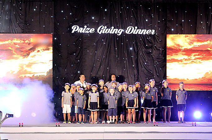 Thuyền đua Mascalzon Latino giành giải Nhất chung cuộc