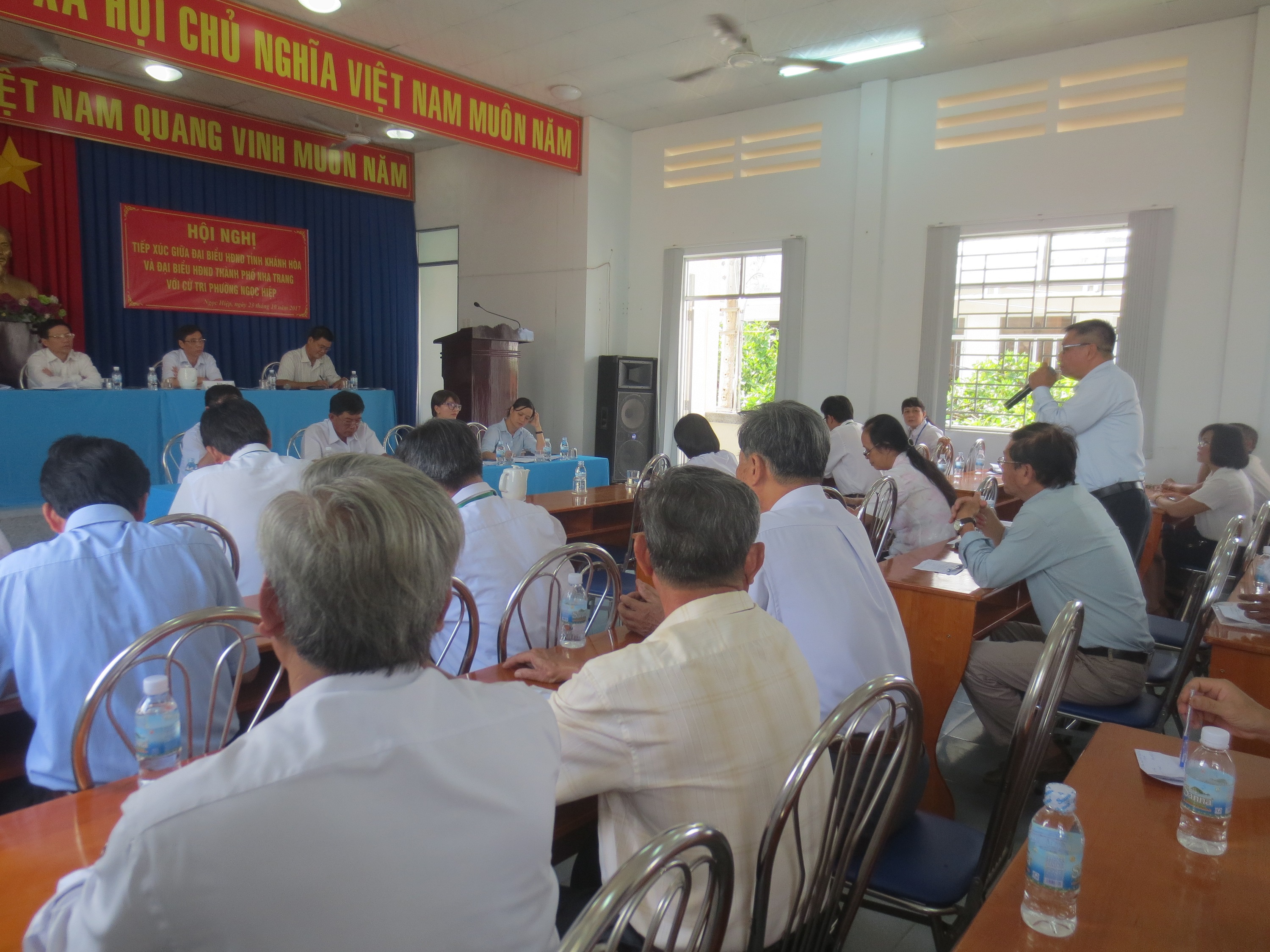 Quang cảnh buổi tiếp xúc cử tri phường Ngọc Hiệp