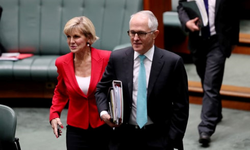 Thủ tướng Australia Malcolm Turnbull đã bổ nhiệm Ngoại trưởng Julie Bishop (trái) vào vị trí Phó Thủ tướng tạm quyền. Ảnh: The Guardian.