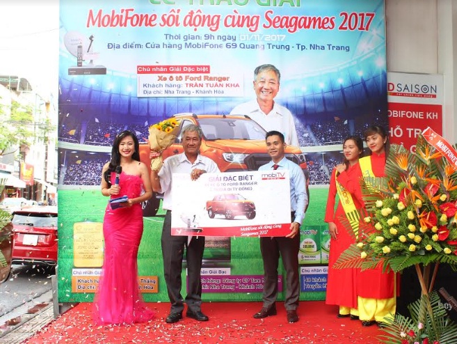Trao giải chương trình &quot;MobiFone sôi động cùng Seagames 2017&quot;