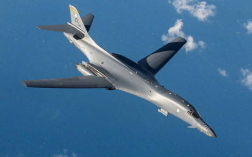 Máy bay ném bom chiến lược B-1B Lancer. Ảnh: Reuters.