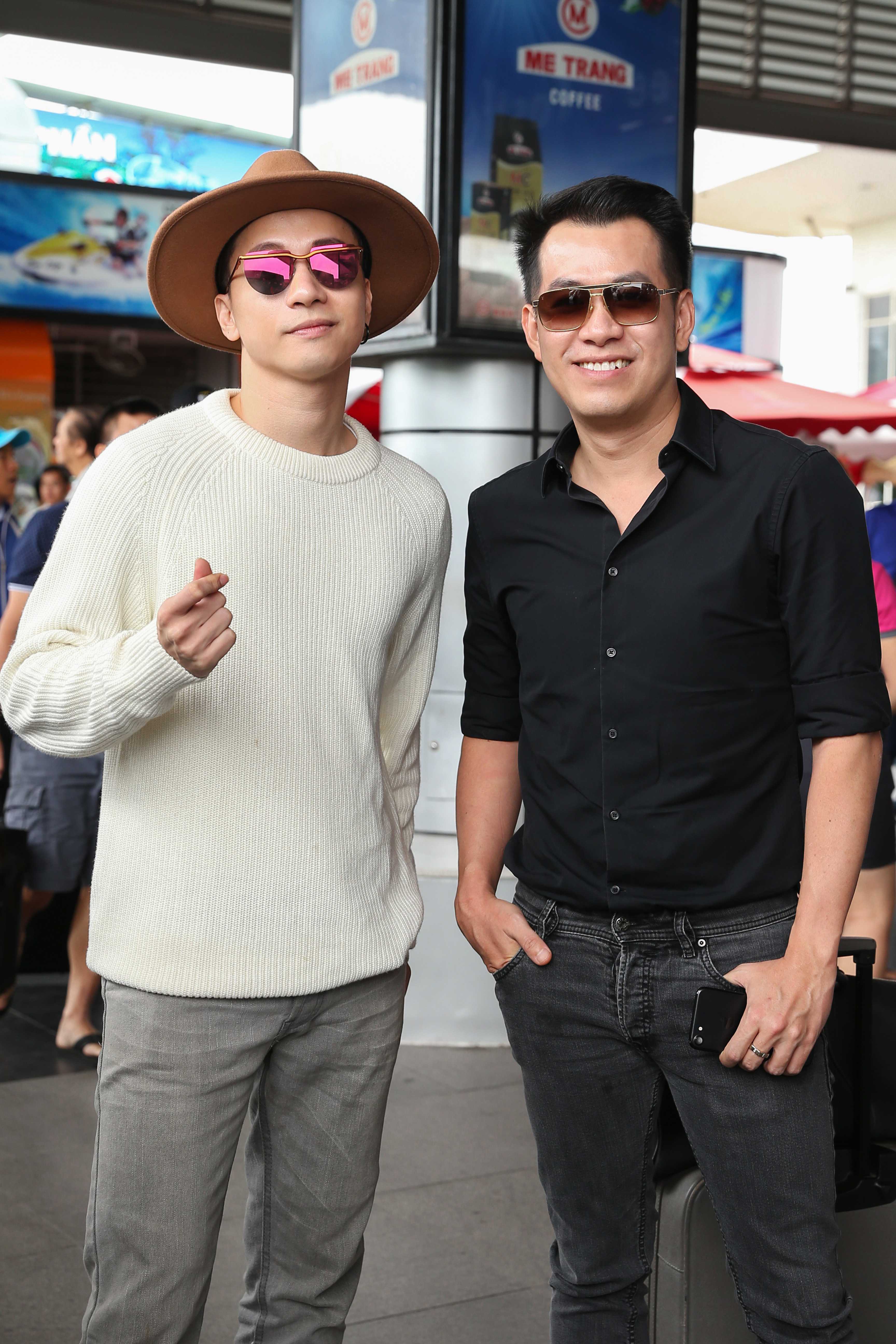 Các ca sĩ diễn đêm bán kết có mặt tại ở Nha Trang