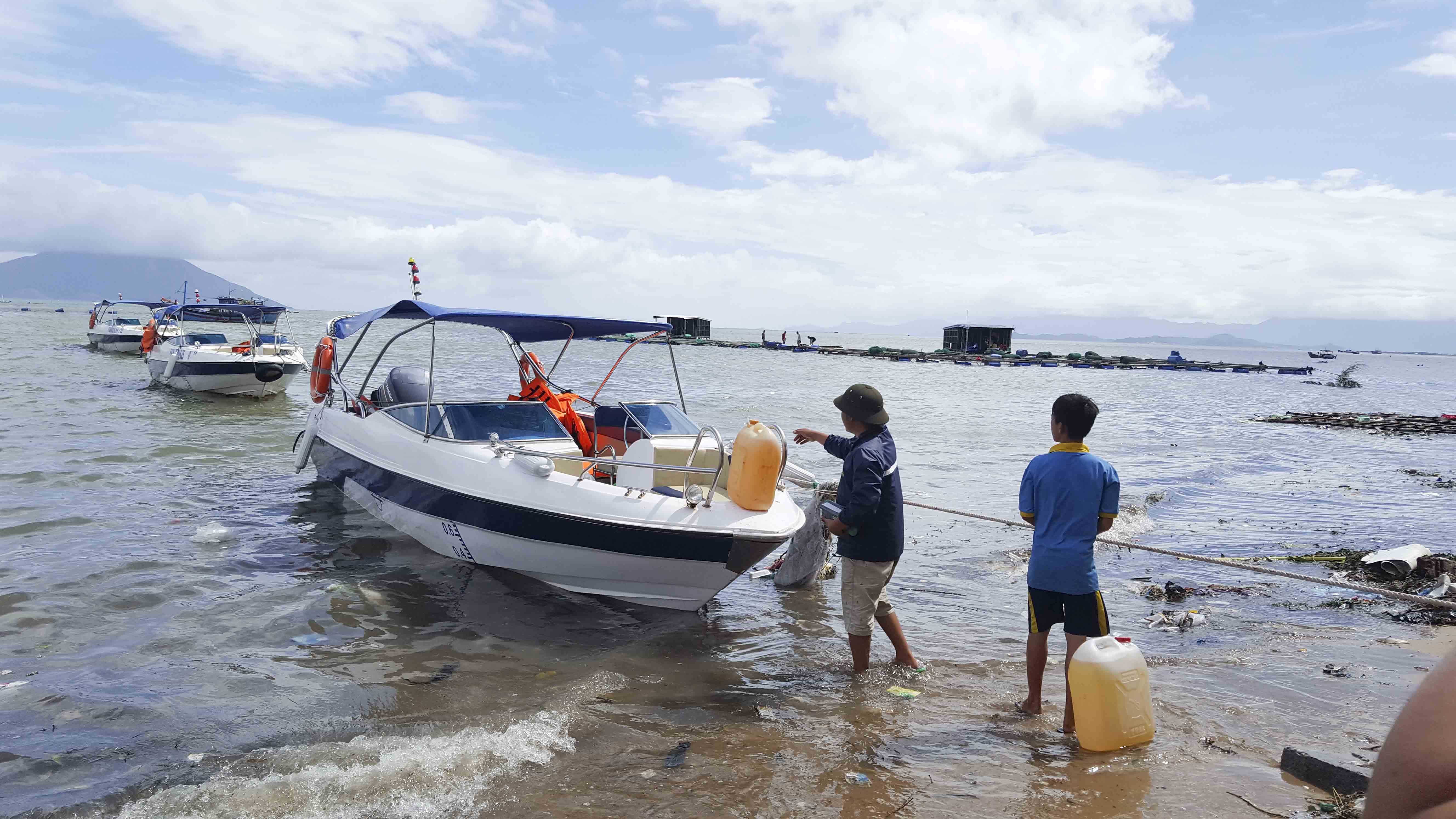 Chuyện cứu người trong cơn bão dữ