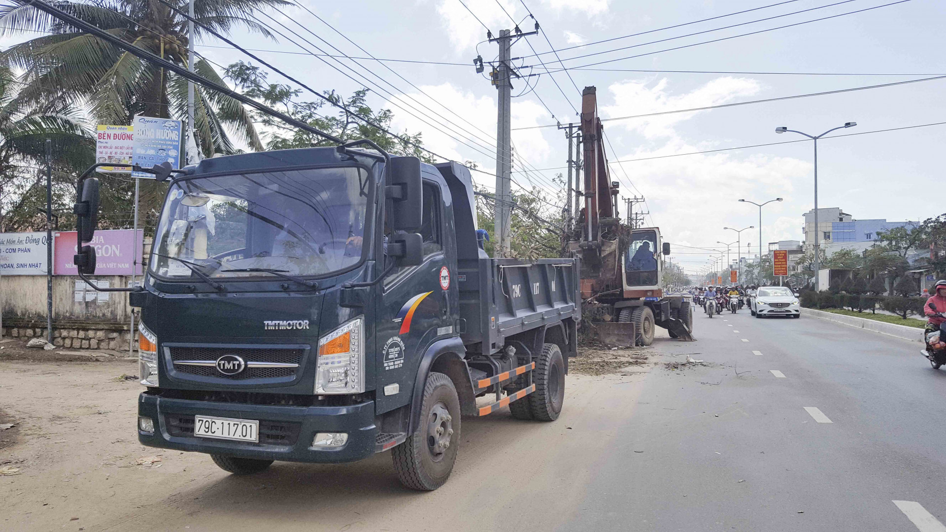 Khắc phục hậu quả do bão gây ra tại tuyến Quốc lộ 1C