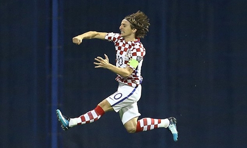 Croatia thắng đậm, chạm một tay vào vé dự World Cup