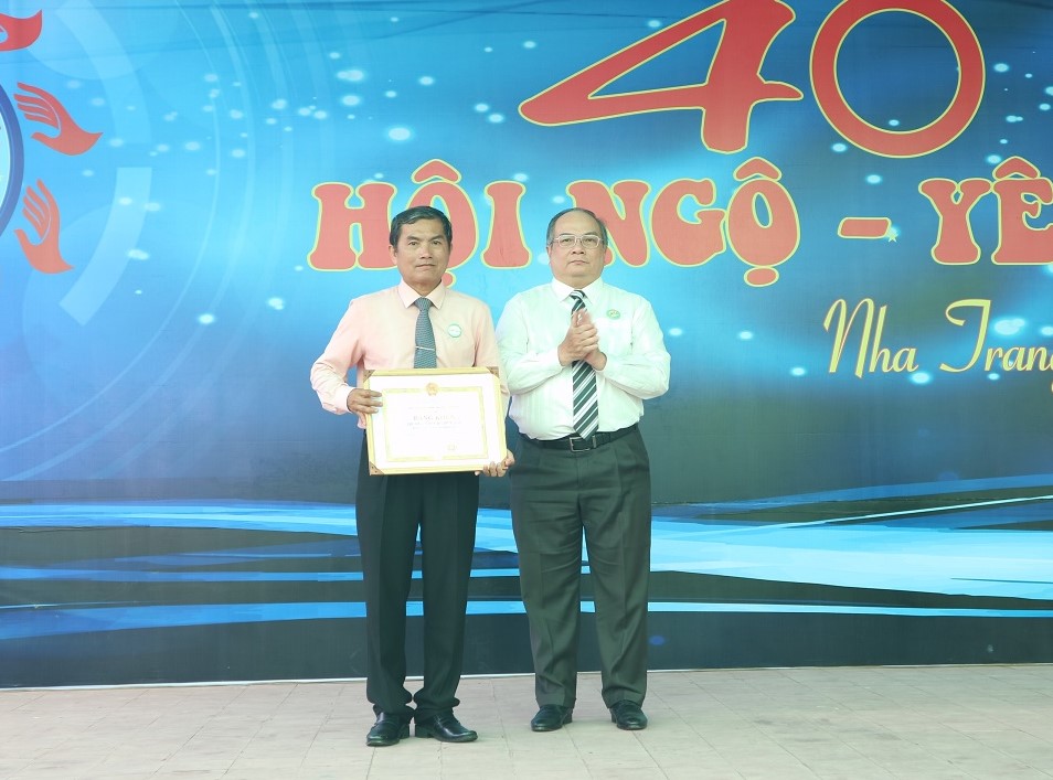 Trường THPT Hà Huy Tập kỷ niệm 40 năm thành lập