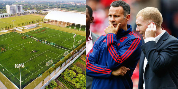 Ryan Giggs chính thức lên tiếng về việc sang Việt Nam