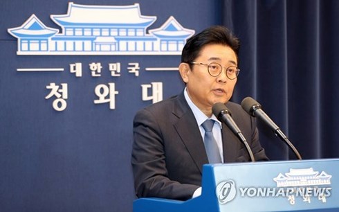 Thư ký cao cấp Tổng thống Hàn Quốc xin từ chức vì bê bối tham nhũng