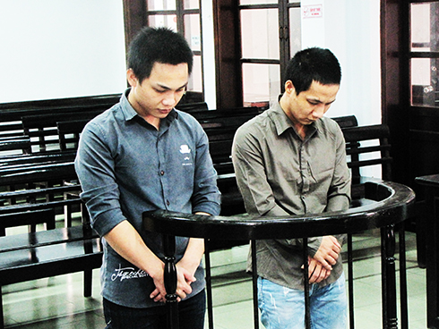 Bị bắt khi đang tìm nơi tiêu thụ của gian