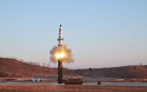 Một vụ phóng tên lửa của Triều Tiên. Ảnh: Reuters