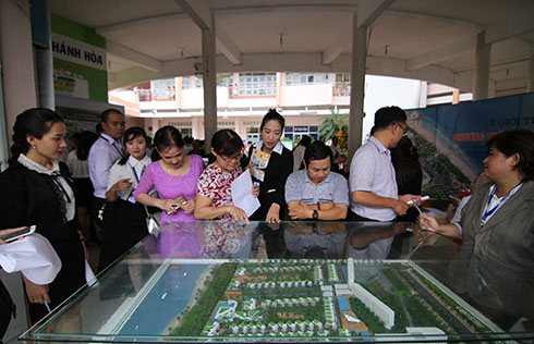 Nhiều người mua được nhà tại Tuần lễ an cư