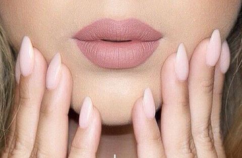 Sự thay đổi màu sắc đôi môi tiết lộ một số bệnh trong cơ thể