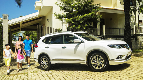 Nissan giảm giá xe đến 127 triệu đồng