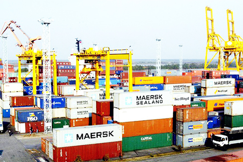 Xuất khẩu 11 tháng vượt xa cả năm 2016