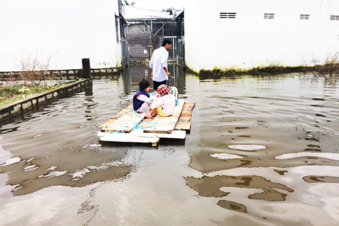 Khu dân cư biến thành "ao"