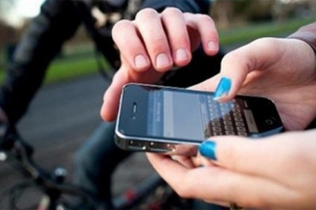 Cản đường tẩu thoát của kẻ cướp giật bằng xe rùa