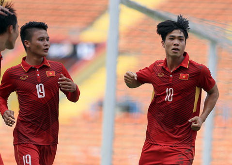Quang Hải và Công Phượng tỏa sáng trong chiến thắng của U23 Việt Nam trước U23 Myanmar.