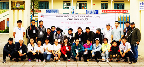 Chụp ảnh miễn phí cho trẻ em xã Cầu Bà