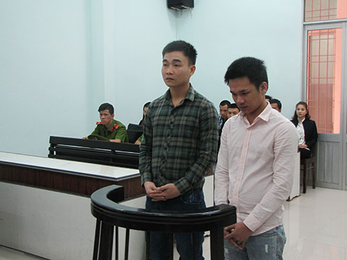 Đâm người vì… dám đánh bạn mình