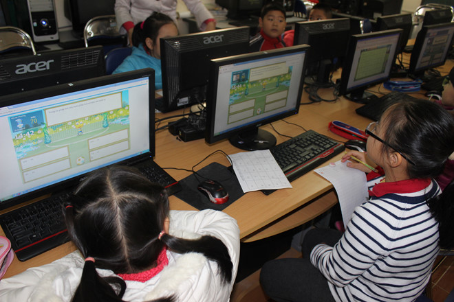 Dừng thi giải Toán, Lý, tiếng Anh trên mạng