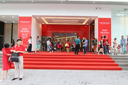 Khai trương Vincom Plaza Lê Thánh Tôn