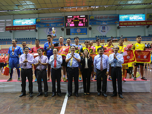 Kết thúc Hội thao truyền thống Công ty TNHH Nhà nước MTV Yến Sào Khánh Hòa