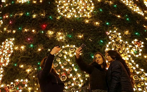 Không khí Giáng sinh tưng bừng tại Gruzia. Ảnh: Reuters