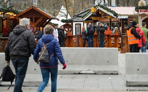 Thế giới tăng cường an ninh do lo ngại khủng bố dịp Giáng sinh