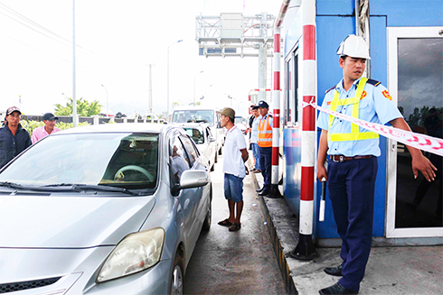 Ngày 2-1: Trạm Thu phí Ninh An 2 lần xả trạm