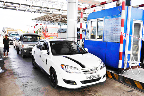 Tài xế không đóng phí, BOT Ninh An xả trạm 6 lần