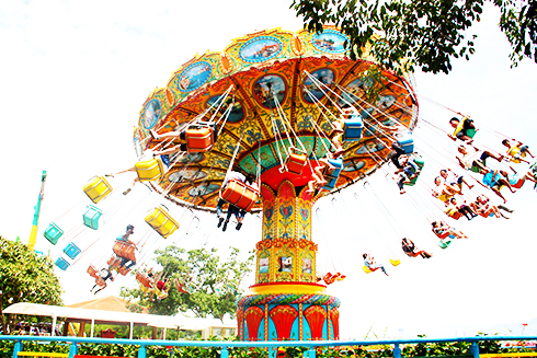 Áp lực từ sự tăng trưởng "nóng" của du lịch