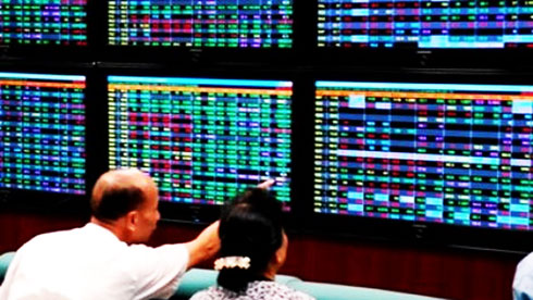 VIC và MSN giúp VN- Index giữ vững sắc xanh