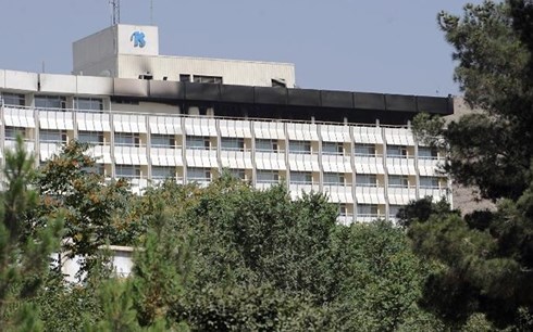 Khủng bố tấn công khách sạn hạng sang ở Kabul, đấu súng với an ninh
