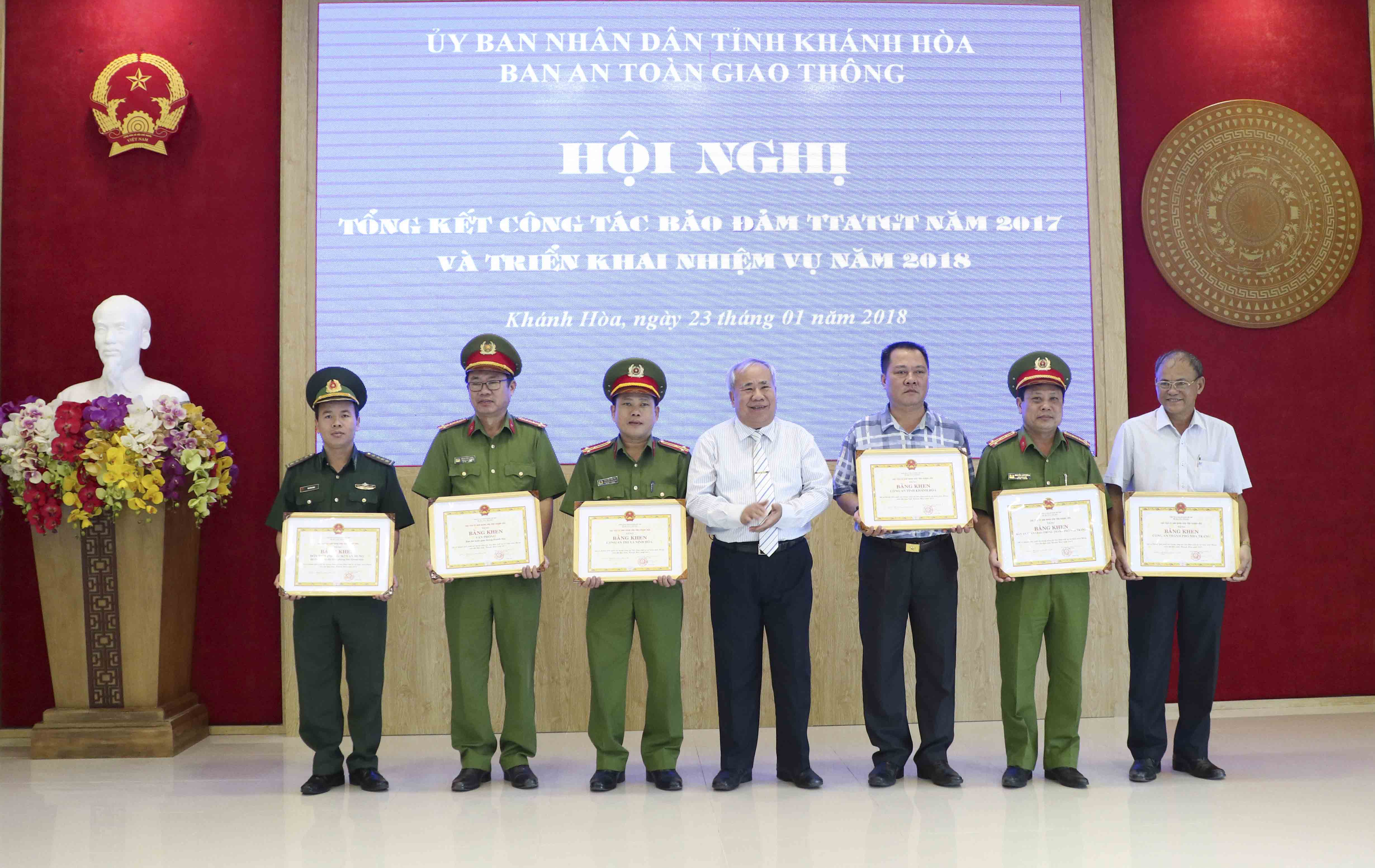 Tăng cường các biện pháp bảo đảm an toàn giao thông dịp Tết Nguyên đán