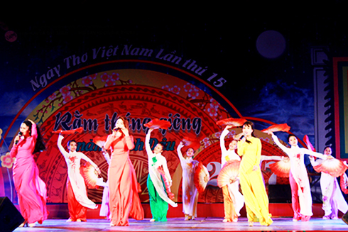 Hoạt động kỷ niệm ngày Thơ Việt Nam do Hội Văn học Nghệ thuật tỉnh tổ chức.