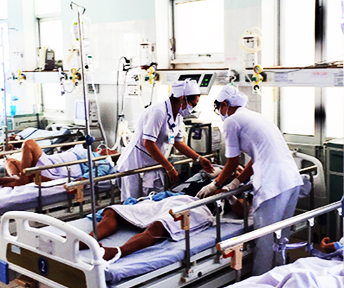 Tự chủ tài chính ở bệnh viện: Nhiều khó khăn