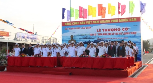 Lễ thượng cờ 2 tàu hộ vệ tên lửa