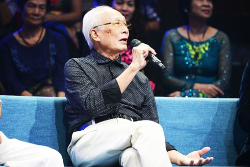 Nhạc sĩ Văn Ký kể về cảm hứng sáng tác Nha Trang mùa thu lại về trong chương trình Giai điệu tự hào tháng 9-2016.