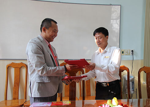 Phối hợp thực hiện chế định thừa phát lại