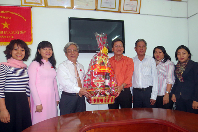 Thăm và chúc Tết tại Trung tâm Phục hồi chức năng và Giáo dục trẻ em khuyết tật Khánh Hòa