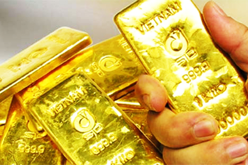 Áp lực tăng cao, vàng treo trên đỉnh