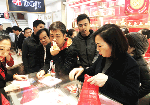 Đón vía Thần tài, vàng tăng cao